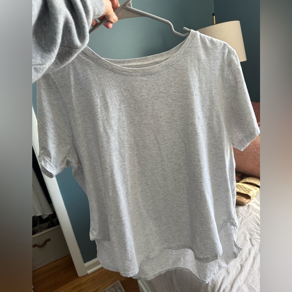 3 The gym people women’s workout t shirt with split hem - Picture 5 of 9